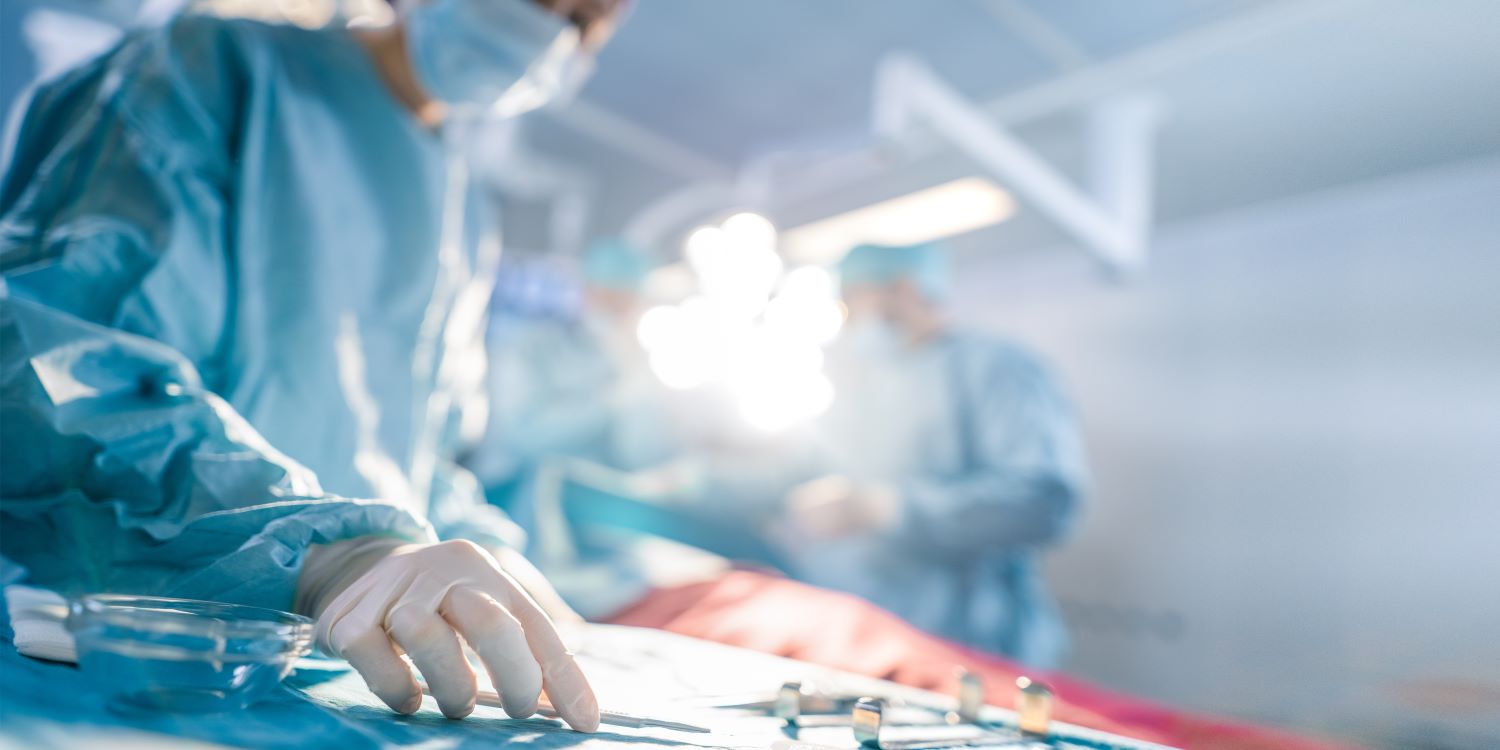 Surgeons preparing for plastic surgery in Tucson